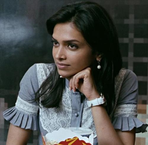 Deepika Padukone's hair ideas for work