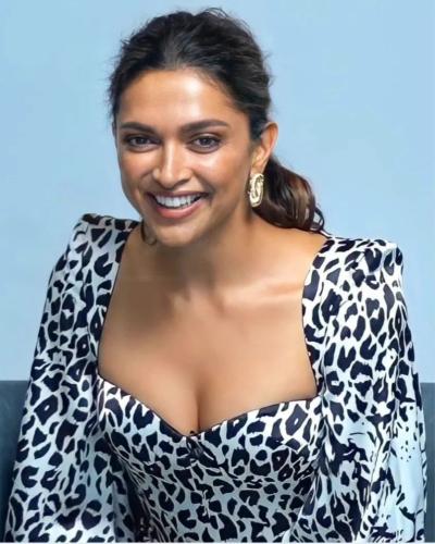 Deepika Padukone's hair ideas for ponytail