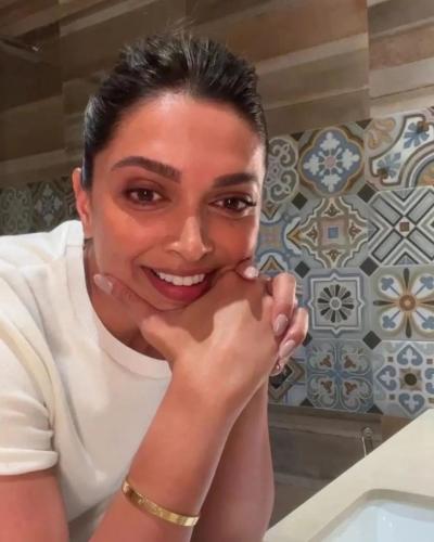 Deepika Padukone's hair ideas for everyday look