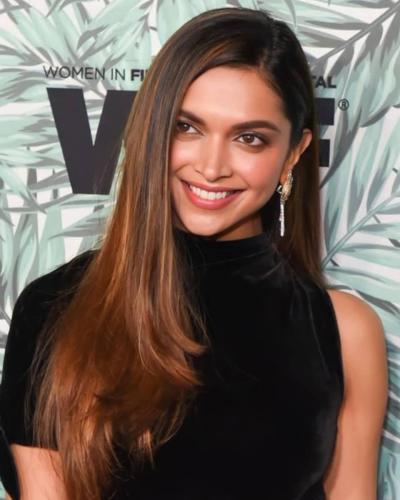 Deepika Padukone's straight hair looks