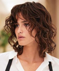 Frizzy-hair-hairstyle-6