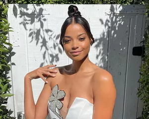 Frizzy-hair-hairstyle-7