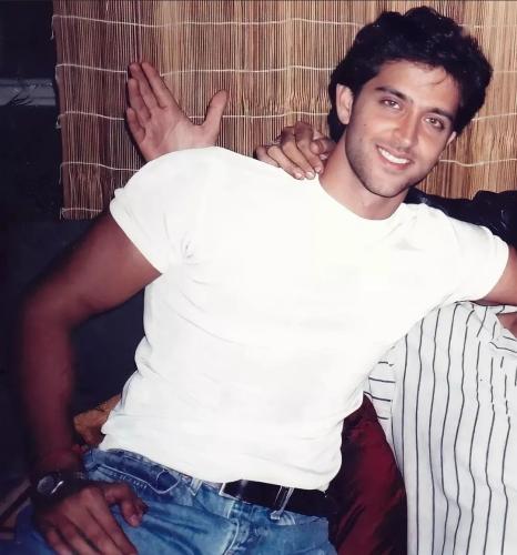 Hritik-Roshan-hairstyle-18