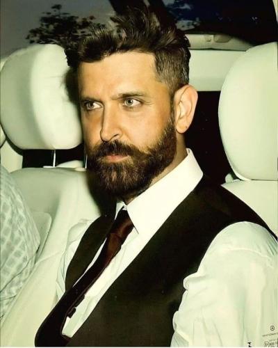 Hritik-Roshan-hairstyle-21