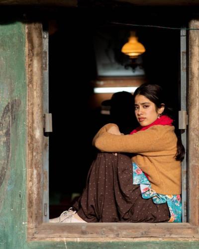 Janhvi-Kapoor-Hairstyle-26