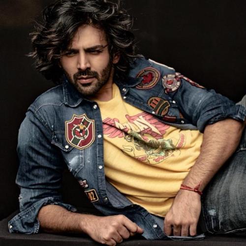 Kartik Aaryan Hairstyles for men with round faces