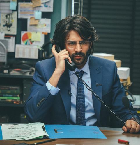 Kartik Aaryan Hairstyles in movie Dhamaka