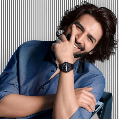 Kartik Aaryan Hairstyles in movie Dhamaka