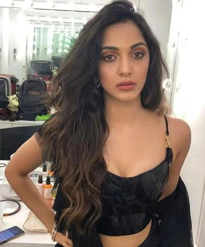 Kiara-Advani-hairstyle-48