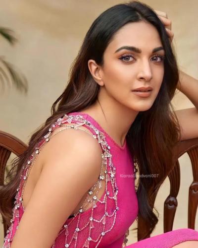 Kiara-Advani-hairstyle-49