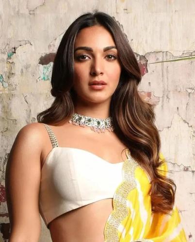 Kiara-Advani-hairstyle-96