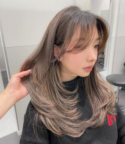 Layered-Haircut-with-Bangs-110