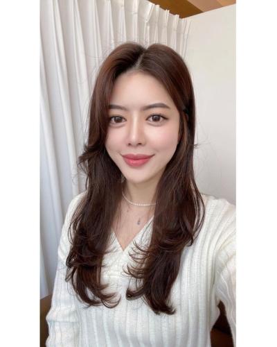 Layered-Haircut-with-Bangs-122