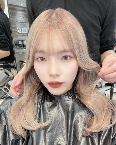 Layered-Haircut-with-Bangs-123