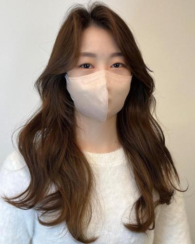 Layered-Haircut-with-Bangs-127