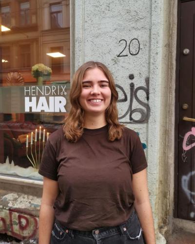 Layered-Haircut-with-Bangs-134