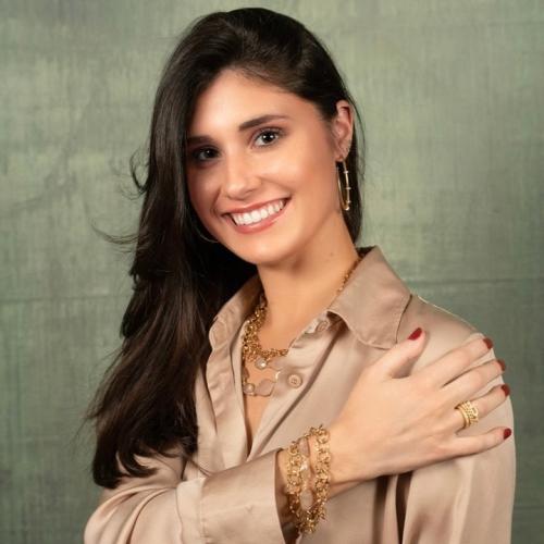 Layered-Haircut-with-Bangs-151