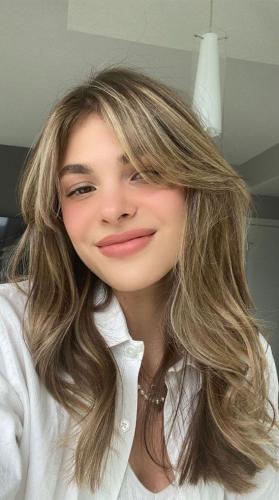 Layered-Haircut-with-Bangs-16