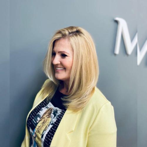 Layered-Haircut-with-Bangs-186