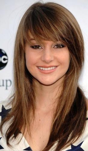 Layered-Haircut-with-Bangs-36