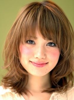 Layered-Haircut-with-Bangs-47