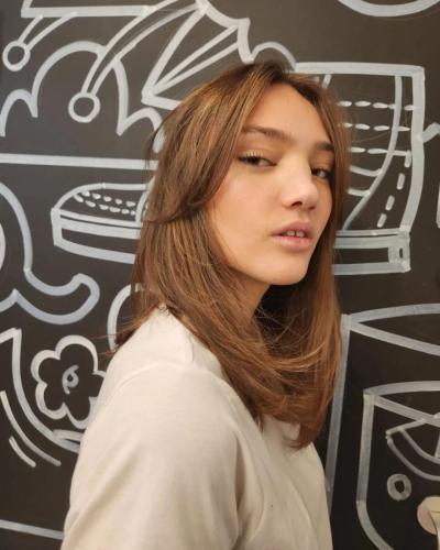 Layered-Haircut-with-Bangs-61