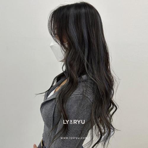 Layered-Haircut-with-Bangs-62