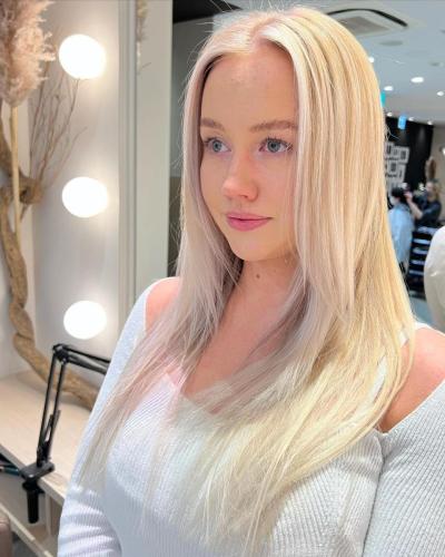 Layered-Haircut-with-Bangs-63