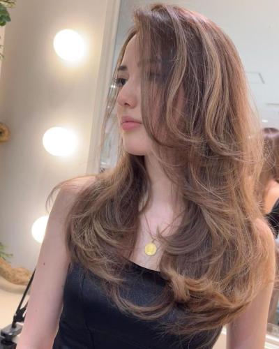 Layered-Haircut-with-Bangs-65