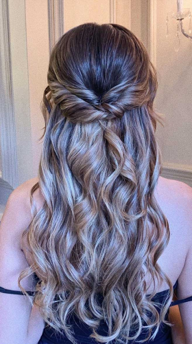 Party-Wear-Hairstyle-for-long-hair-1