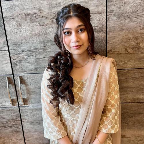 Party-Wear-Hairstyle-for-long-hair-11