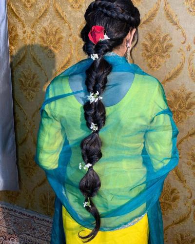 Party-Wear-Hairstyle-for-long-hair-18