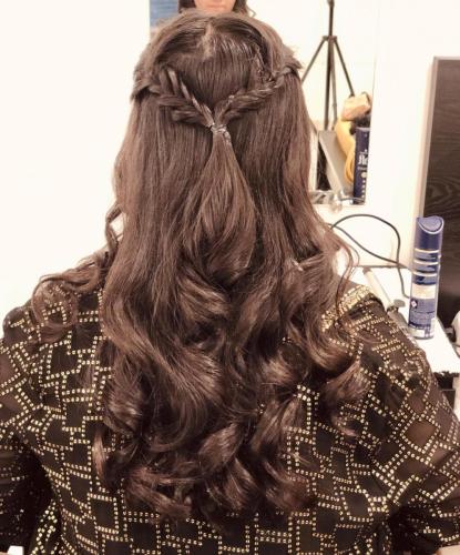 Party-Wear-Hairstyle-for-long-hair-26