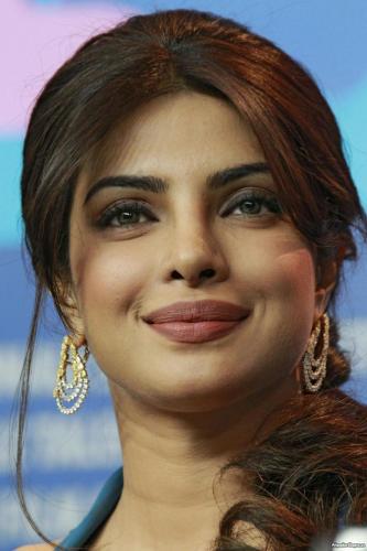 Priyanka-Chopra-Hairstyle-2