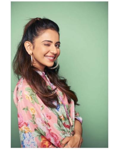 Rakulpreet-Singh-hairstyle-14