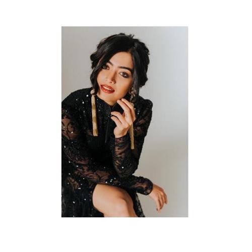 Rashmika-Mandanna-Hairstyle-10