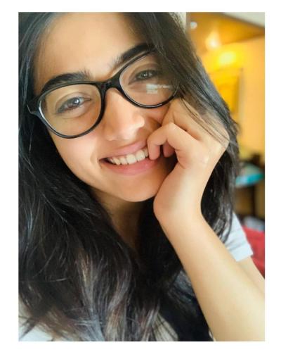 Rashmika-Mandanna-Hairstyle-12