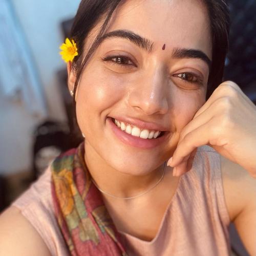 Rashmika-Mandanna-Hairstyle-37