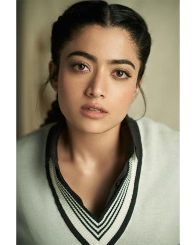 Rashmika-Mandanna-Hairstyle-69