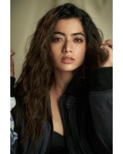Rashmika-Mandanna-Hairstyle-70