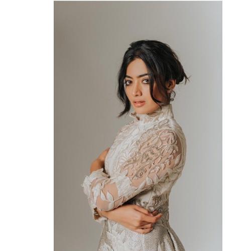 Rashmika-Mandanna-Hairstyle-9