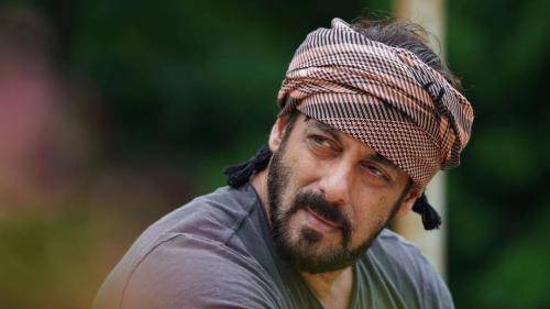 Salman-Khan-Hairstyle-104