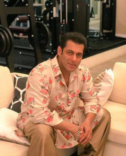Salman-Khan-Hairstyle-19