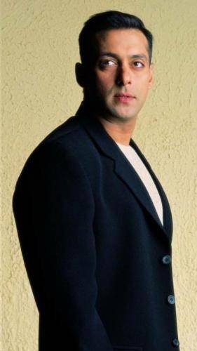 Salman-Khan-Hairstyle-28