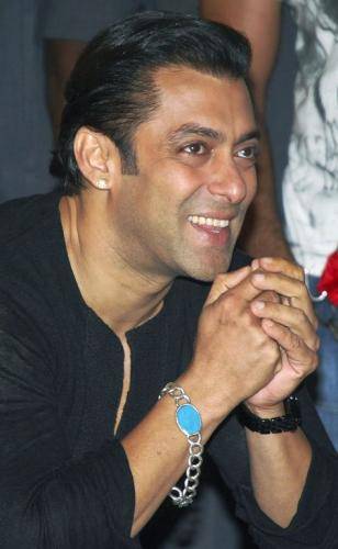 Salman-Khan-Hairstyle-49
