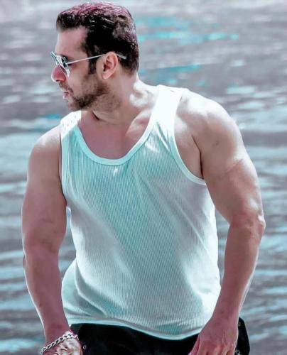 Salman-Khan-Hairstyle-61