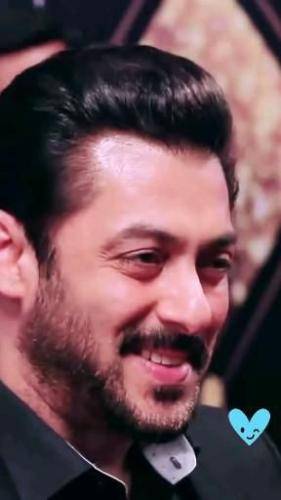 Salman-Khan-Hairstyle-69