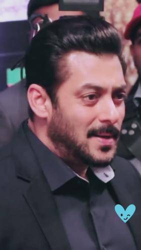 Salman-Khan-Hairstyle-75