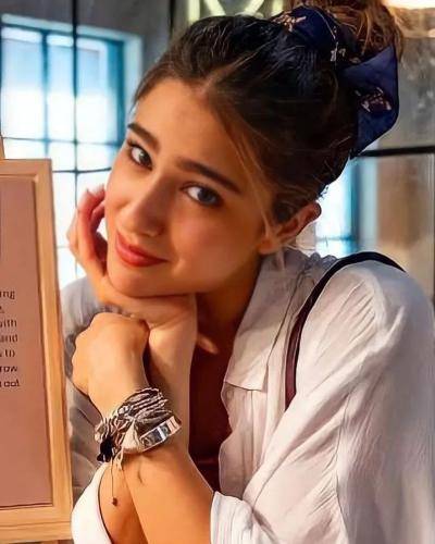 Sara-Ali-Khan-Hairstyle-86