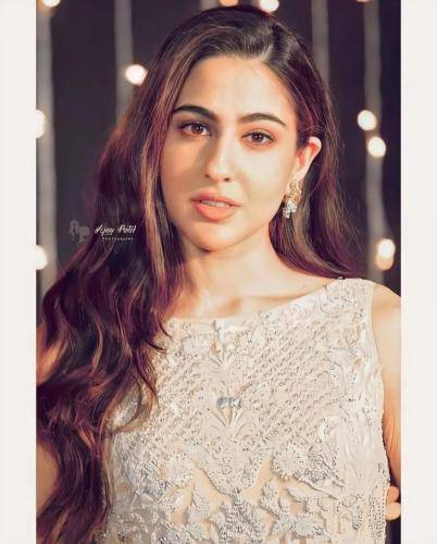 Sara-Ali-Khan-Hairstyle-99